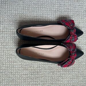 Women’s leather and plaid flat, in amazing condition. Never worn